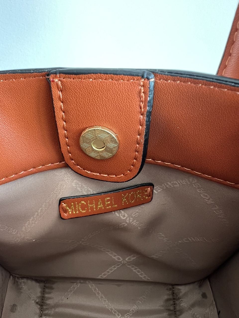 Michael Kors Mercer Extra-Small Pebbled Leather Crossbody Bag Ivory - 9