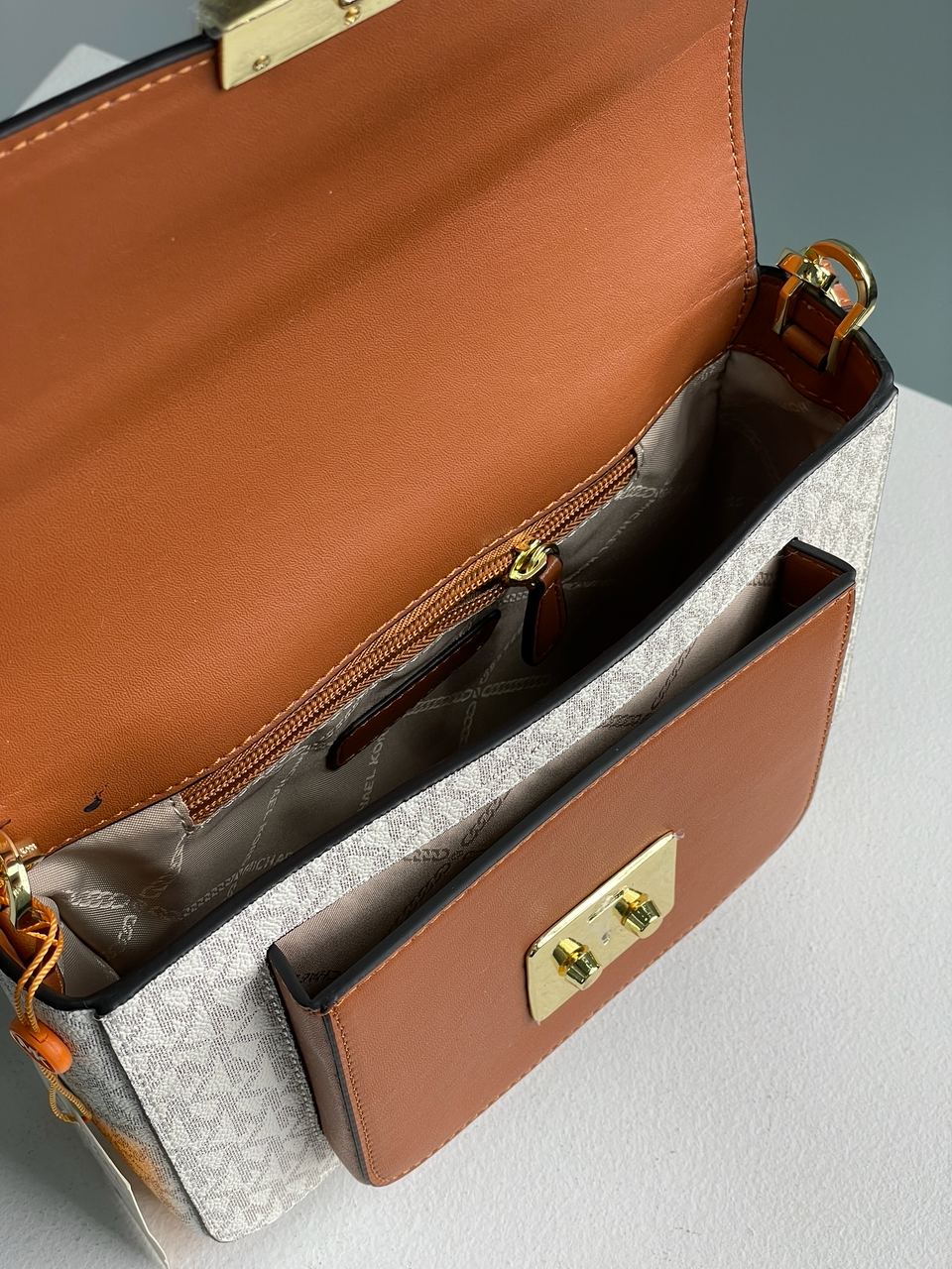 Michael Kors Sloan Editor Medium Bag Cream - 23