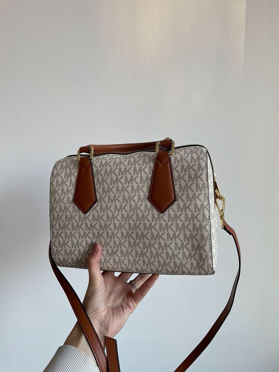 Michael Kors Small Hayes Duffle Crossbody Bag Vanilla/Luggage - 10