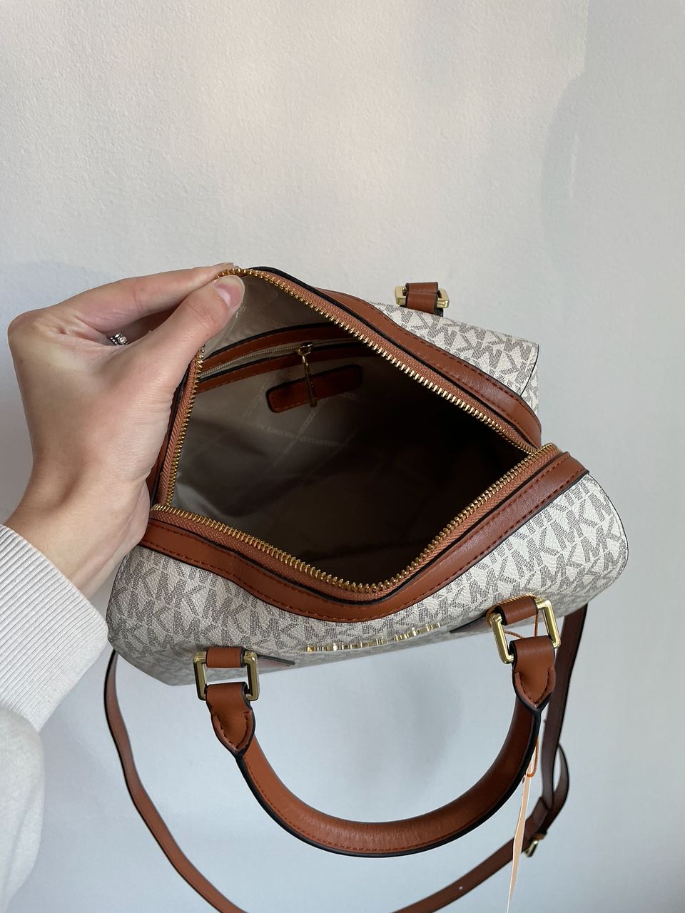 Michael Kors Small Hayes Duffle Crossbody Bag Vanilla/Luggage - 17