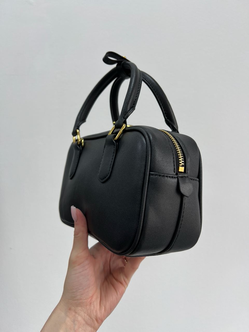 Miu Miu Arcadie Leather Bag Black - 17