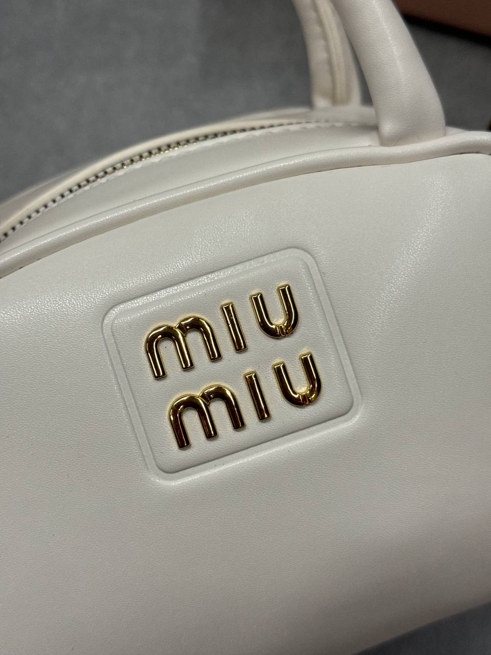 Miu Miu Half-Moon Leather Handbag White - 9