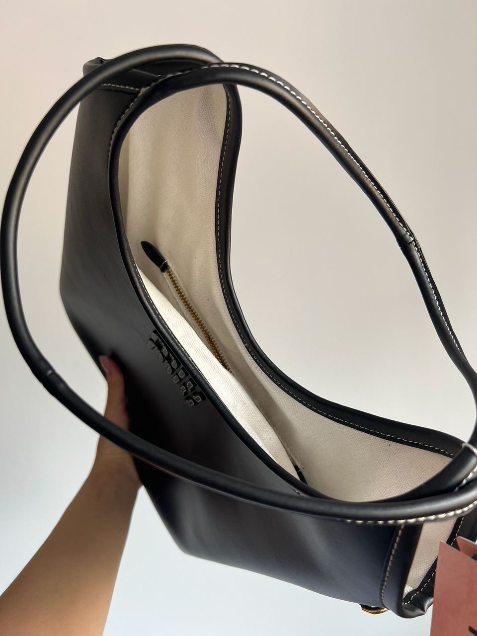 Miu Miu Ivy Leather Bag Black - 7