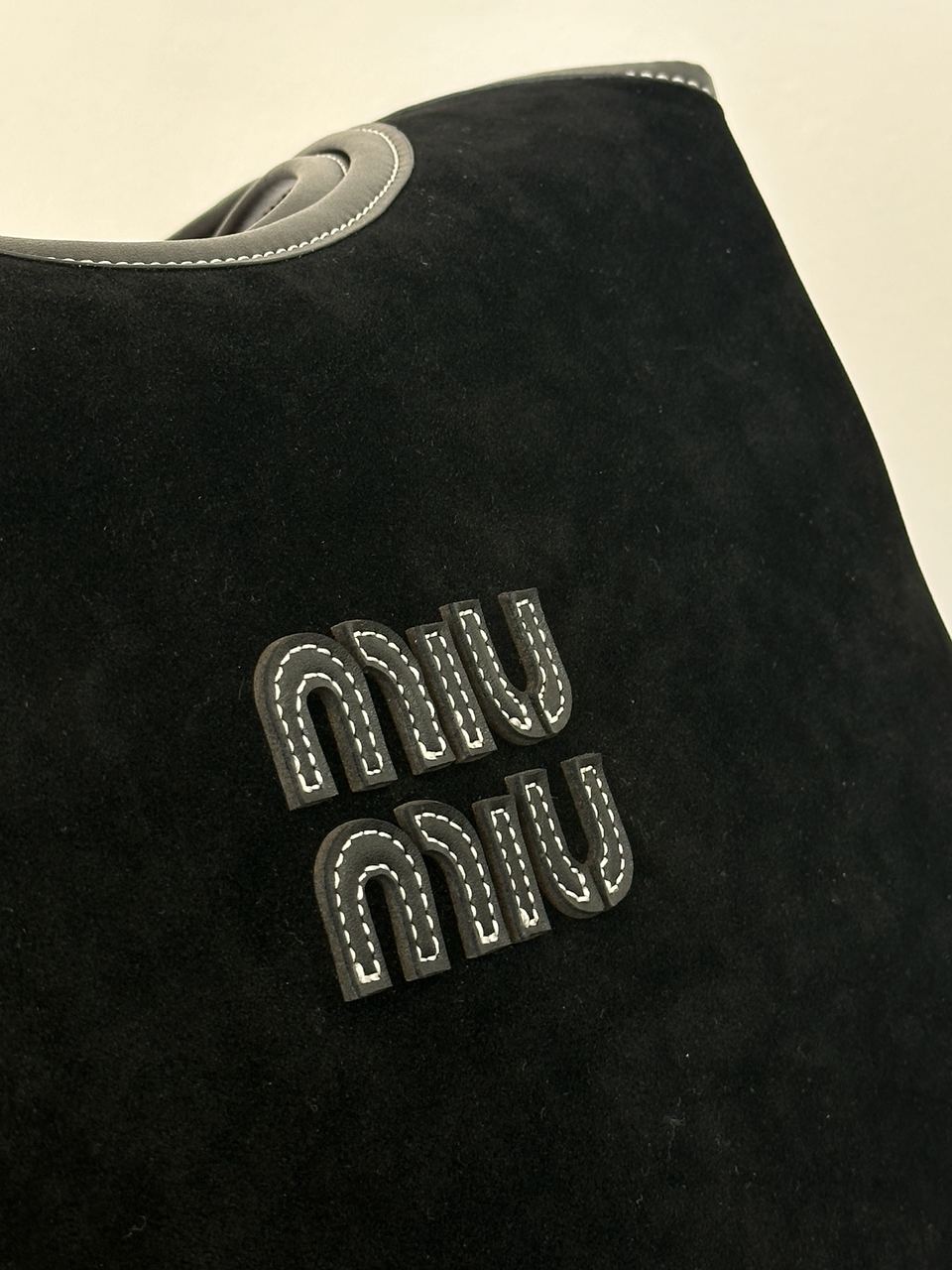 Miu Miu Ivy Suede Bag Black - 4