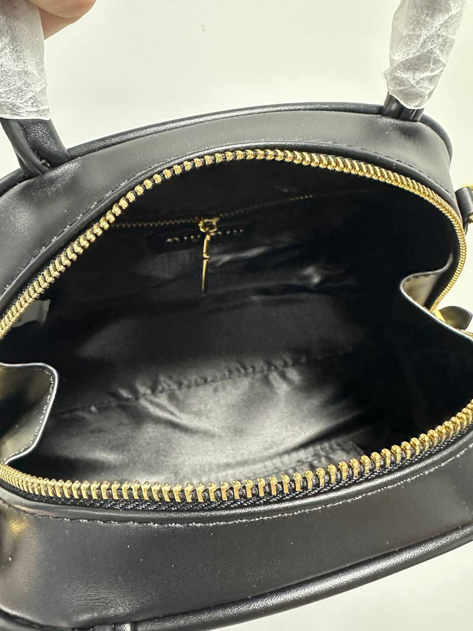 Miu Miu Leather Top-Handle Bag Black - 8