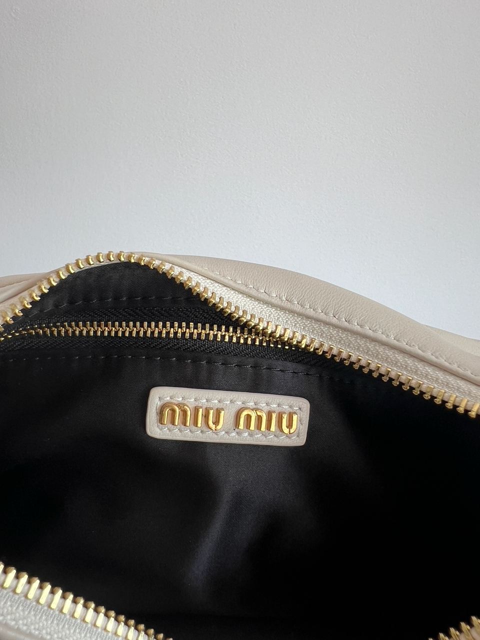 Miu Miu Nappa Leather Pocket Bag Cream - 10