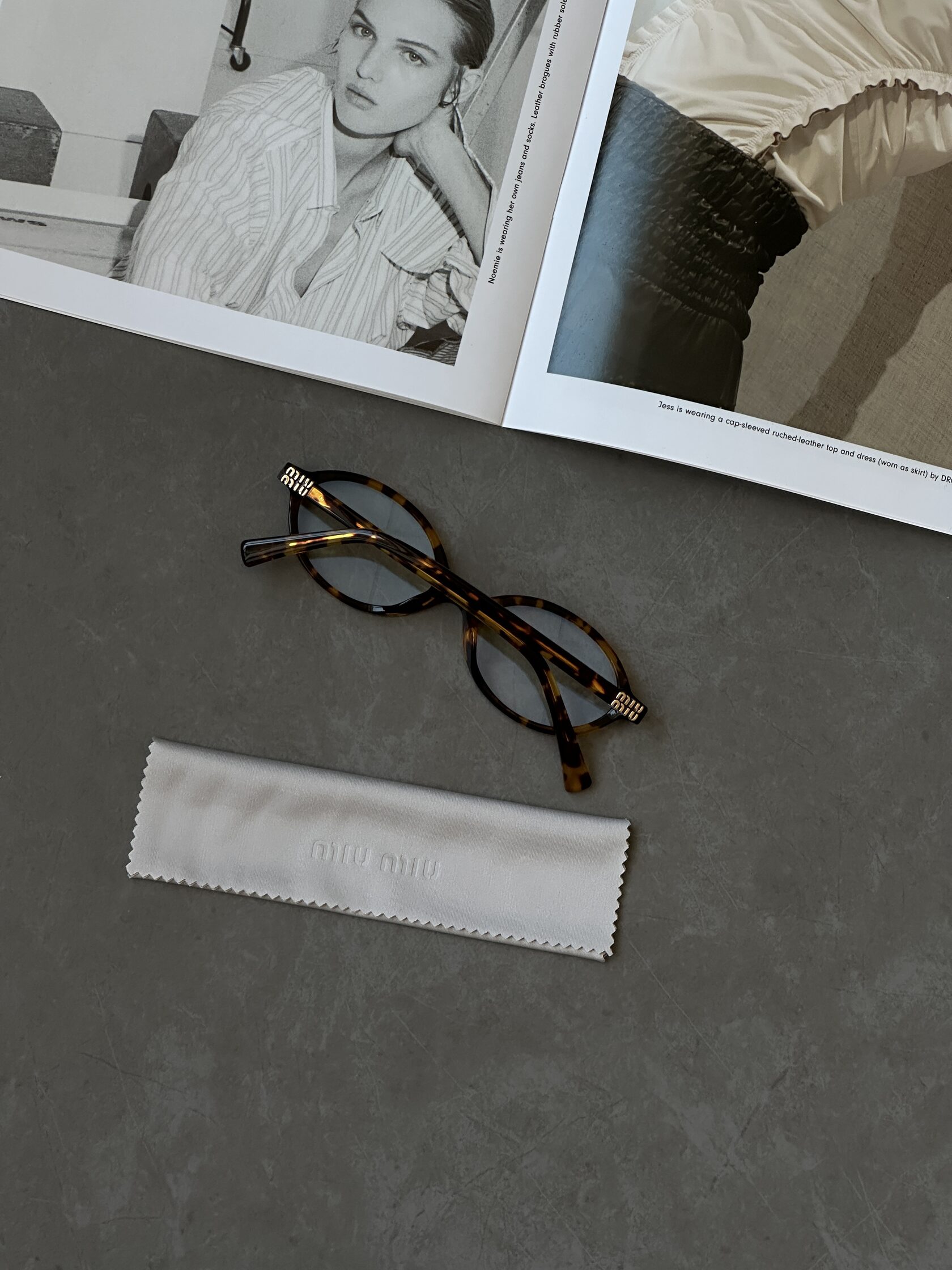 Miu Miu SMU04Z-F VAU-08N 2N Clear/Leo - 9