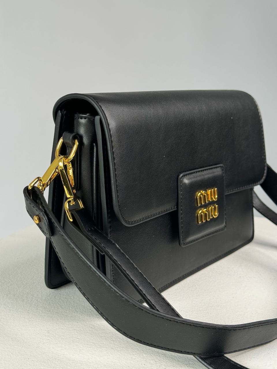 MiuMiu Shoulder Leather Bag Black - 16