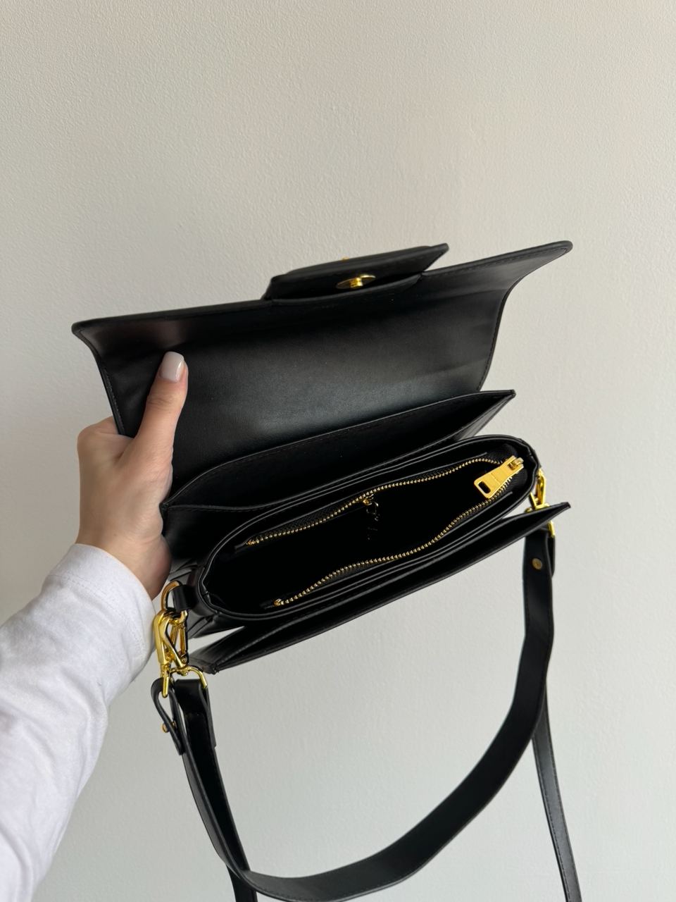 MiuMiu Shoulder Leather Bag Black - 24