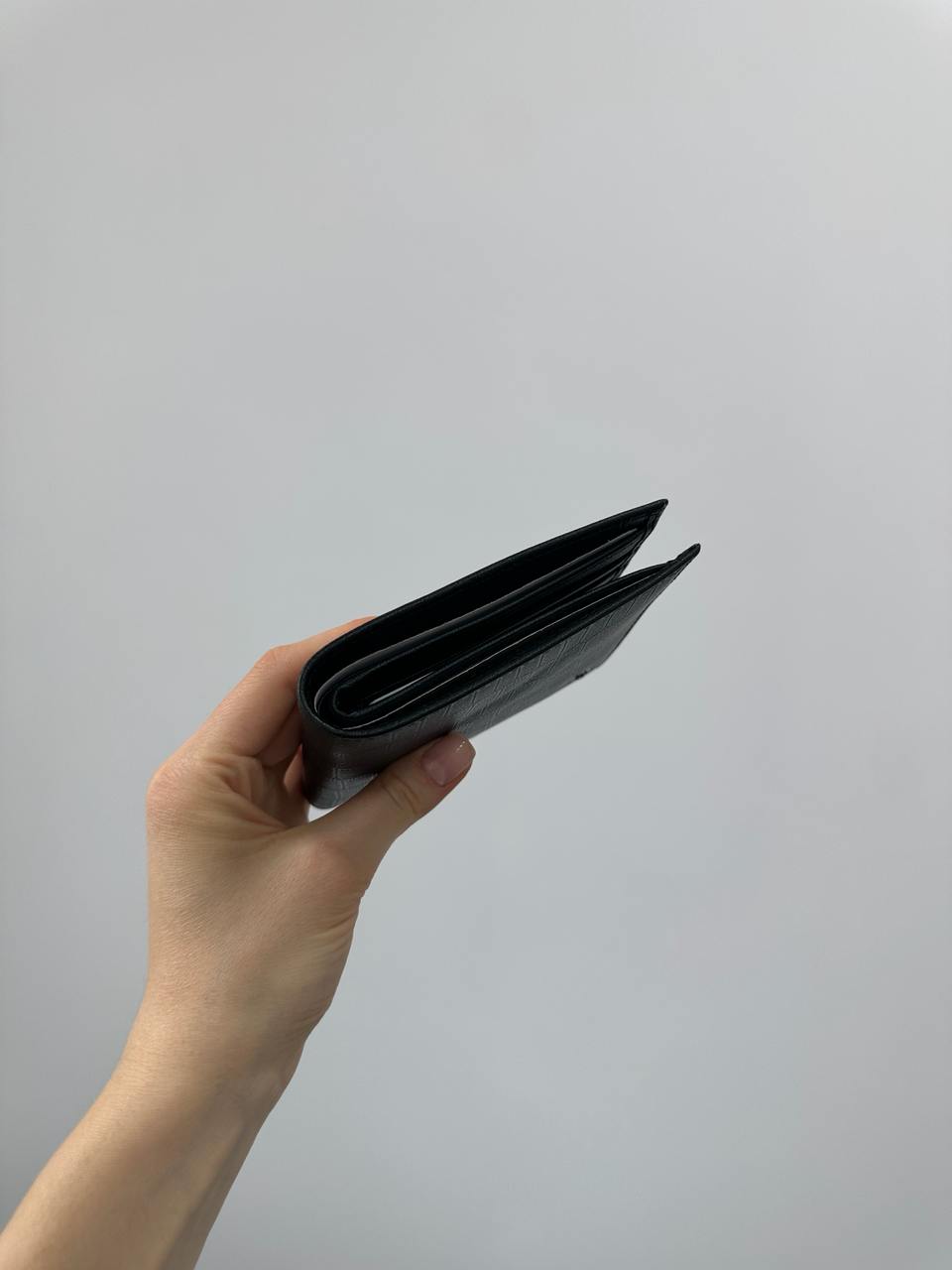 Montblanc Wallet 8cc Crocodile Embossed in Black - 8