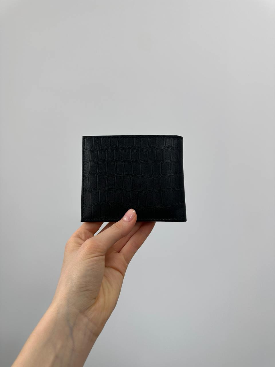 Montblanc Wallet 8cc Crocodile Embossed in Black - 9