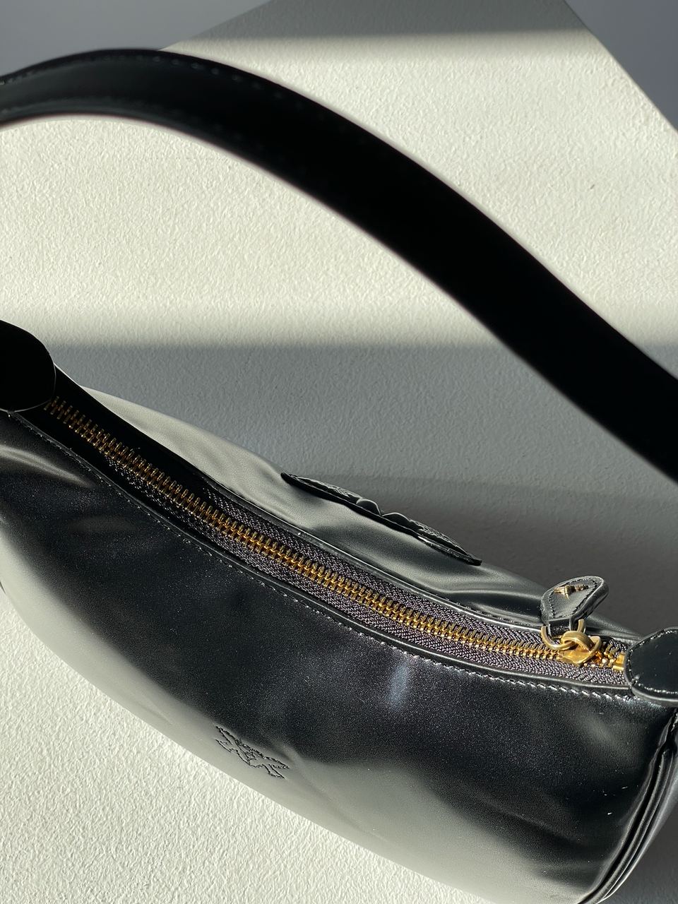 Pinko Half Moon Bag Simply Black With Leather Buckle - 21