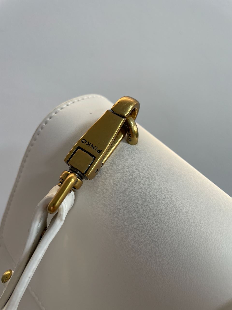 Pinko Love Classic Icon Simply White - 16