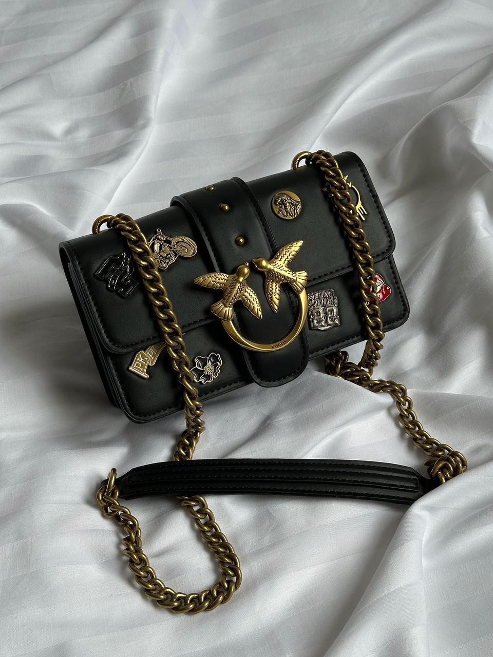 Pinko Mini Love Bag One Simply With Enamel Pin Black - 3