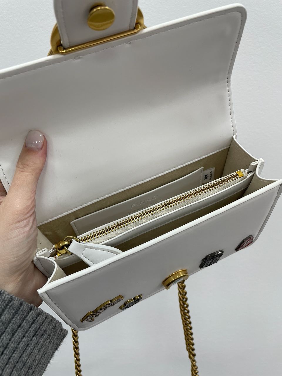 Pinko Mini Love Bag One Simply With Enamel Pin White - 17