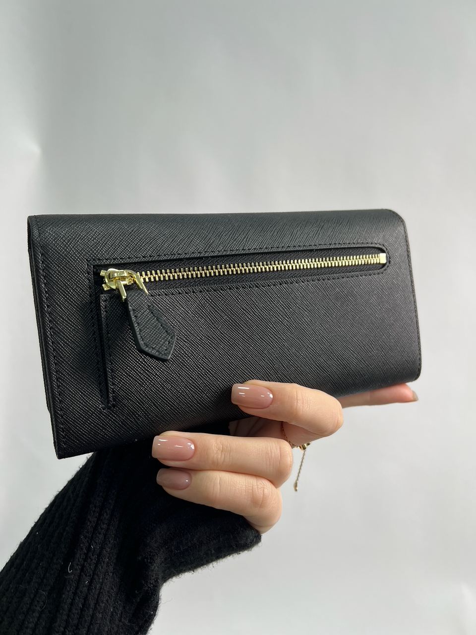 Prada Logo Leather Bi Fold Long Wallet Black - 11