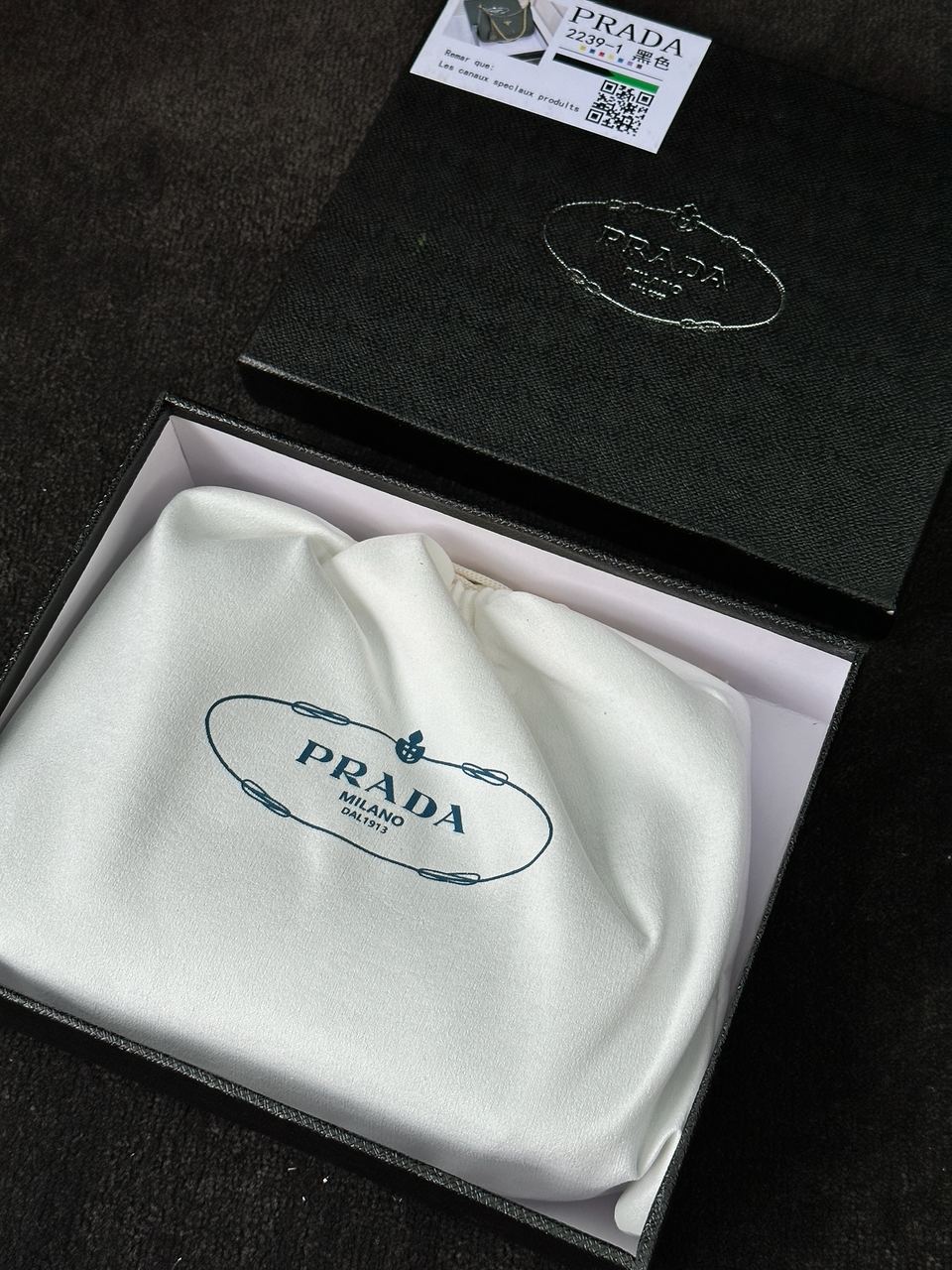 Prada Re-Edition 2005 Saffiano Leather Bag - 6