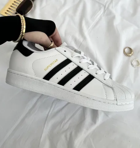 Adidas Superstar