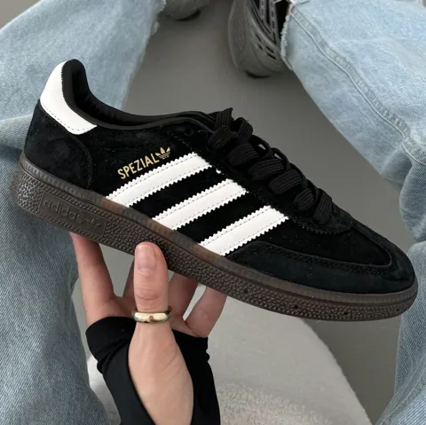 Adidas spezial