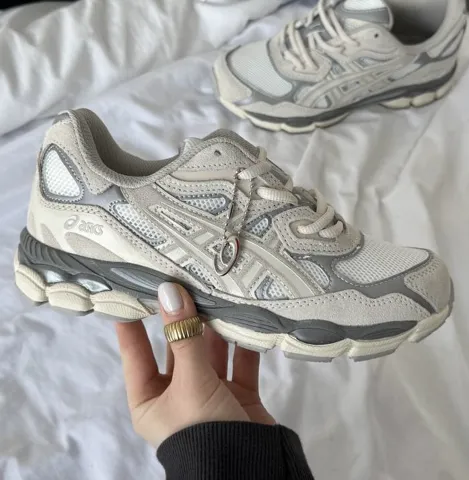 ASICS