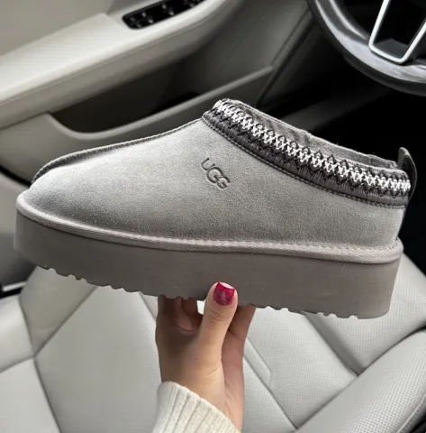 UGG Tasman