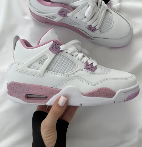 Jordan 4