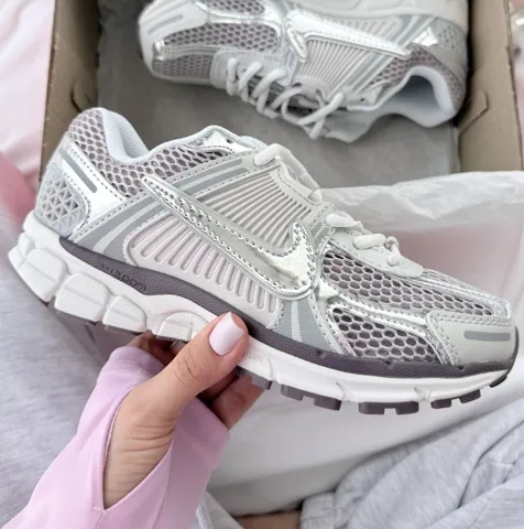 Nike Zoom Vomero 5