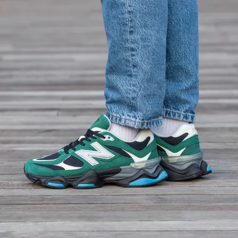 New Balance 9060 Team Verde Bosque