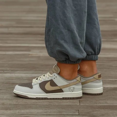Nike Sb Dunk Low Beige Brown Bear