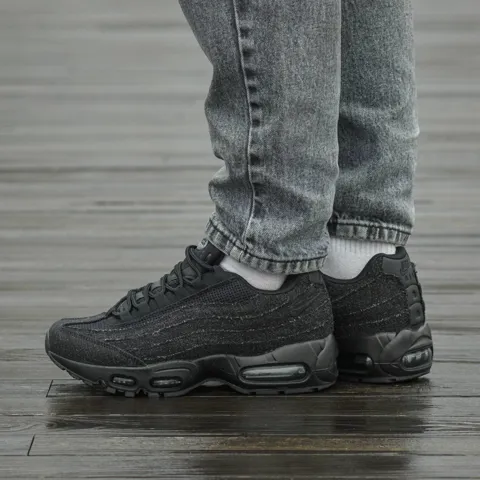 Nike Air Max 95 x Levi's
