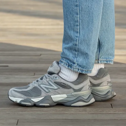 New Balance 9060 Grey