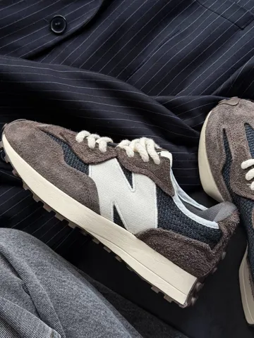 327 Brown