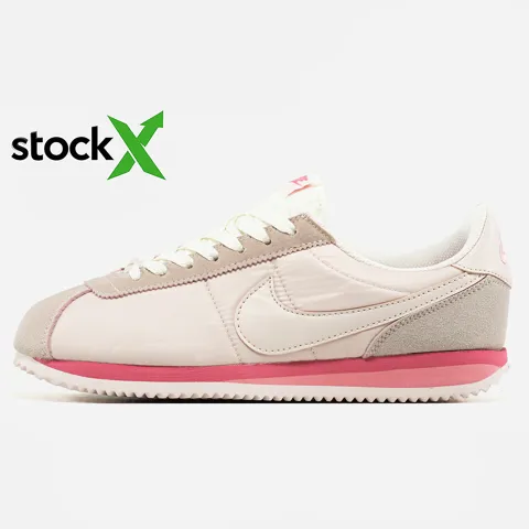 2450 Nike Cortez