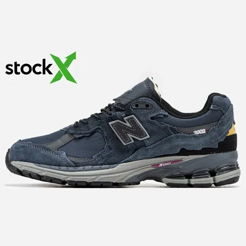 1320 New Balance 2002R
