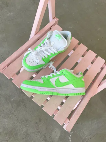 NIKE SB DUNK | LOW ACID GREEN (3)