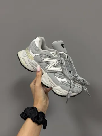NEW BALANCE 9060 | LIGHT GREY LEATHER