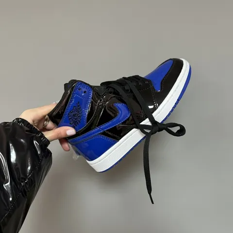 AIR JORDAN RETRO 1 | «PATENT ROYAL BLUE» premium (3)