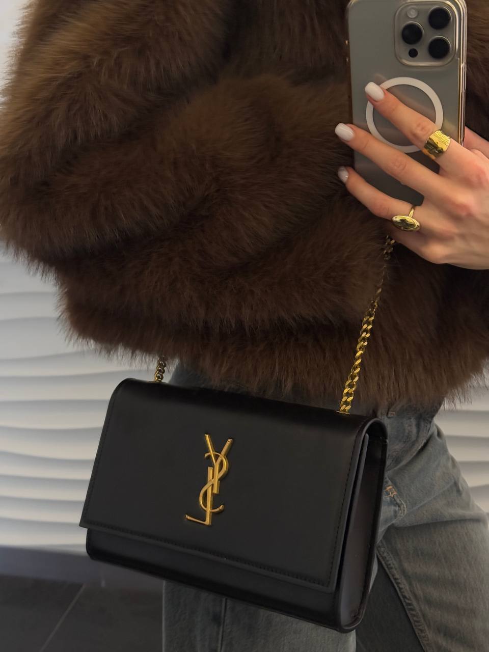 Saint Laurent Cassandra Small Shoulder Bag in Black Leather with Gold Hardware - 3