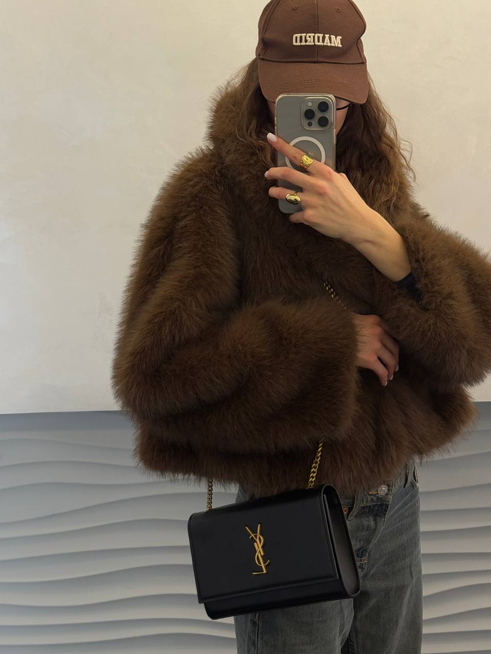 Saint Laurent Cassandra Small Shoulder Bag in Black Leather with Gold Hardware - 7