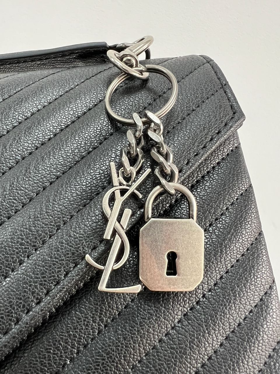 Saint Laurent College Medium in Quilted Leather Black/Silver - 4