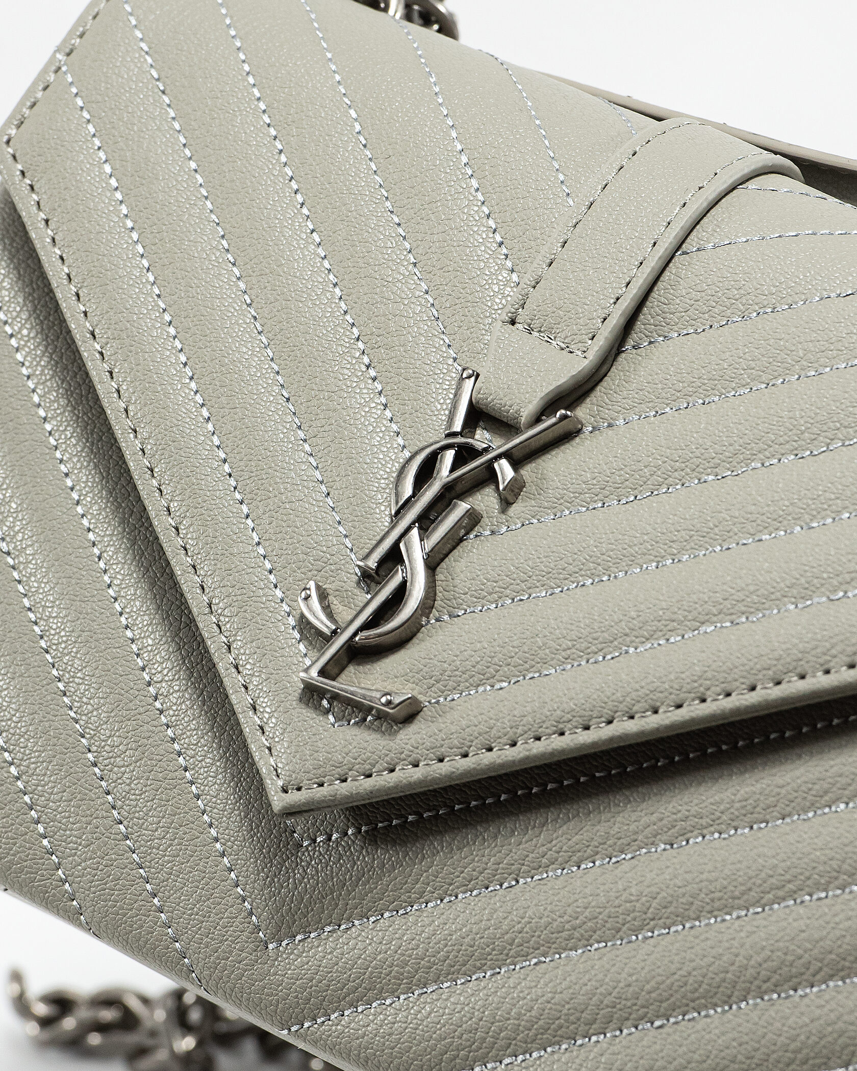 Saint Laurent College Medium in Quilted Leather Grey/Silver - 6