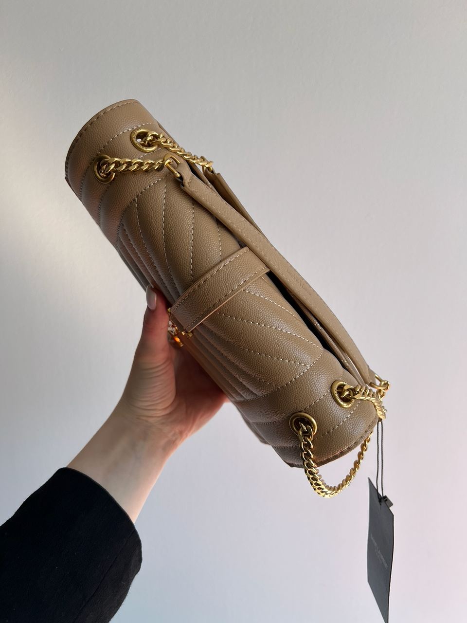 Saint Laurent Envelope Medium In Quilted Leather Beige - 17