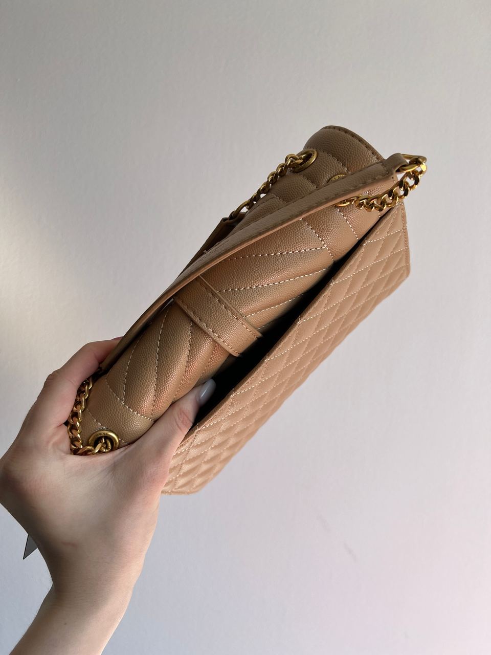 Saint Laurent Envelope Medium In Quilted Leather Beige - 19