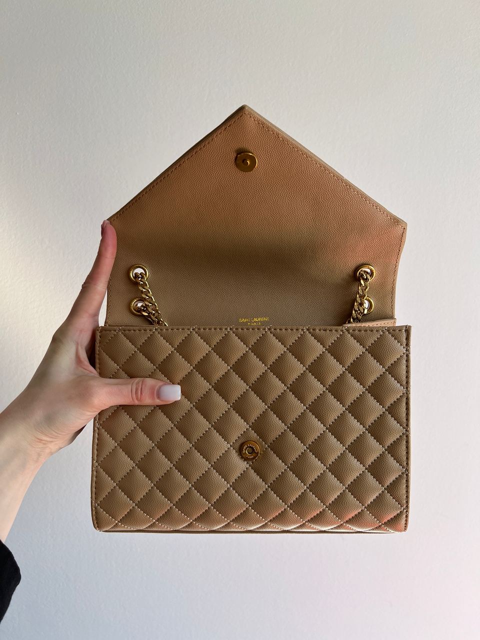 Saint Laurent Envelope Medium In Quilted Leather Beige - 21