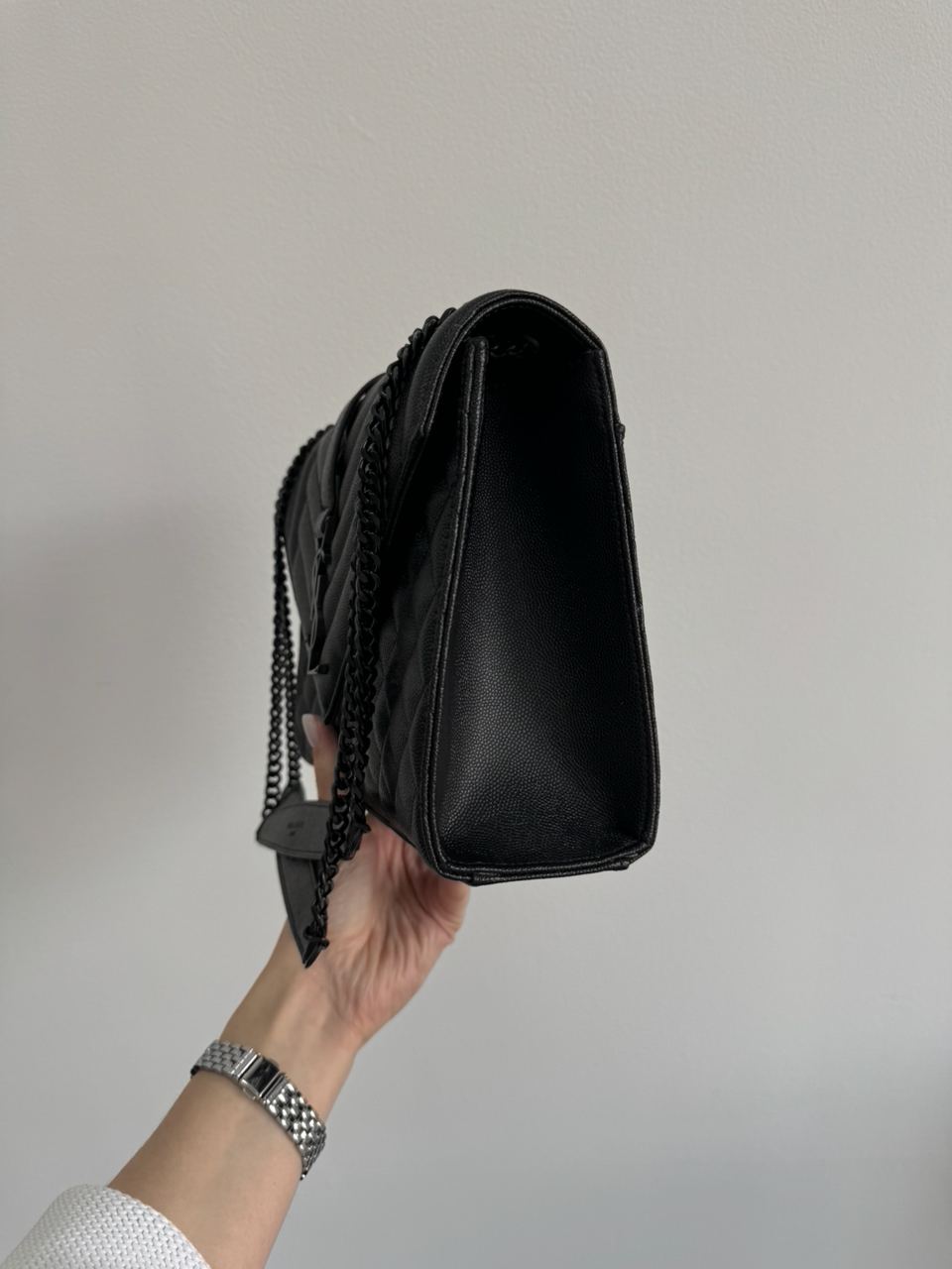 Saint Laurent Envelope Medium In Quilted Leather Black - 16