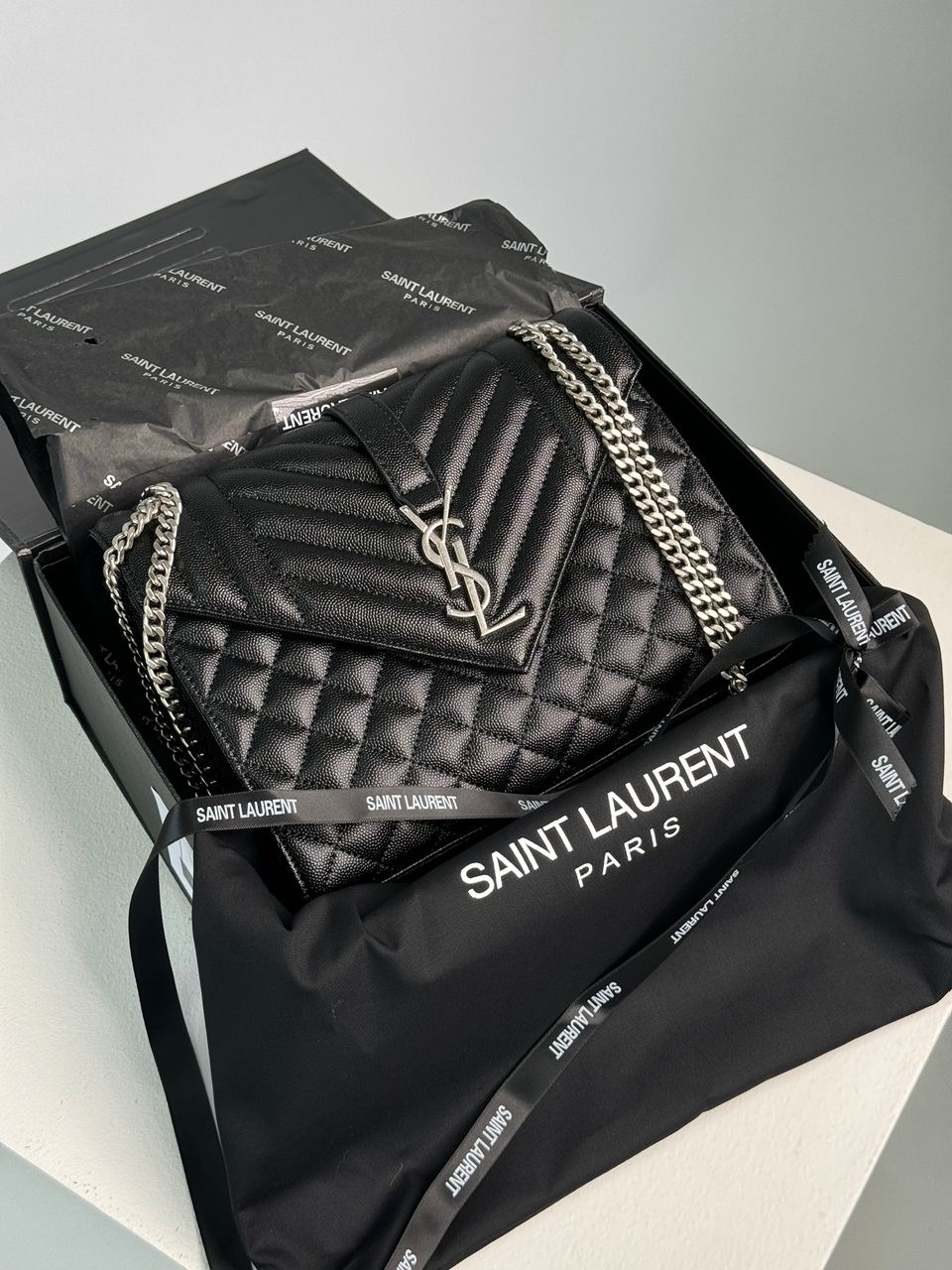 Saint Laurent Envelope Medium In Quilted Leather Silver - 2