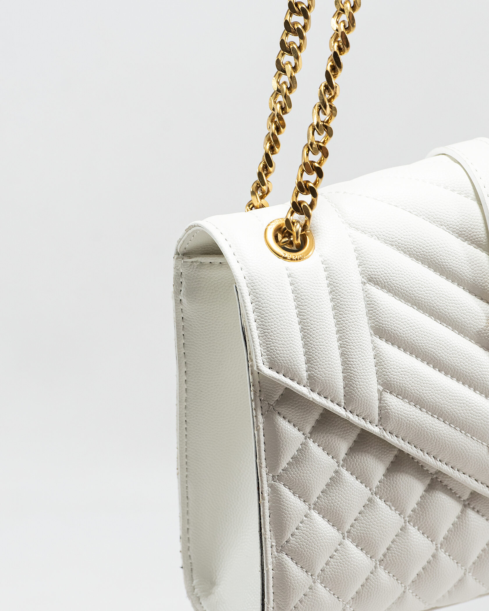 Saint Laurent Envelope Medium In Quilted Leather White/Gold - 9