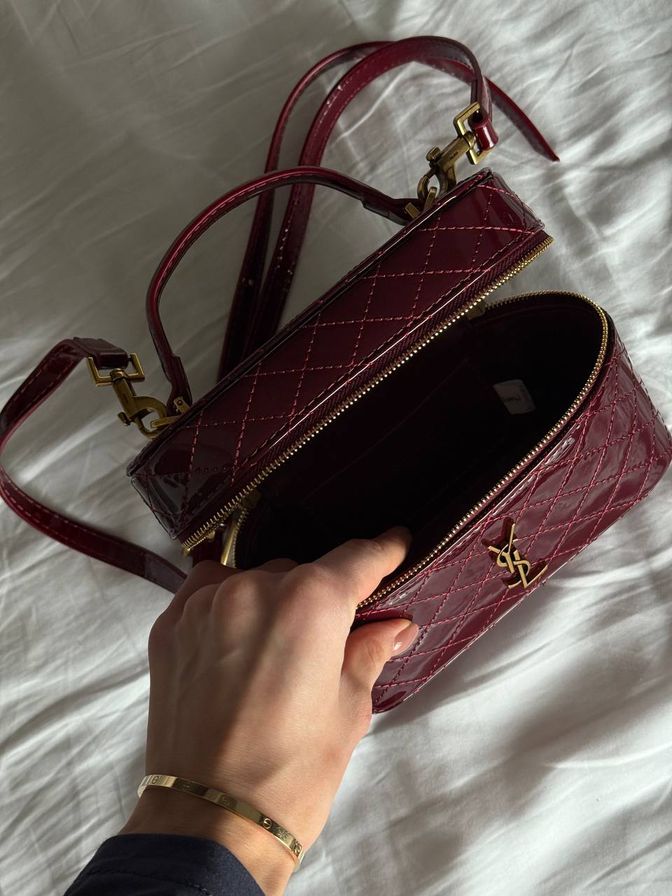 Saint Laurent Gaby Vanity Lacquered Leather Shoulder Bag Red - 12