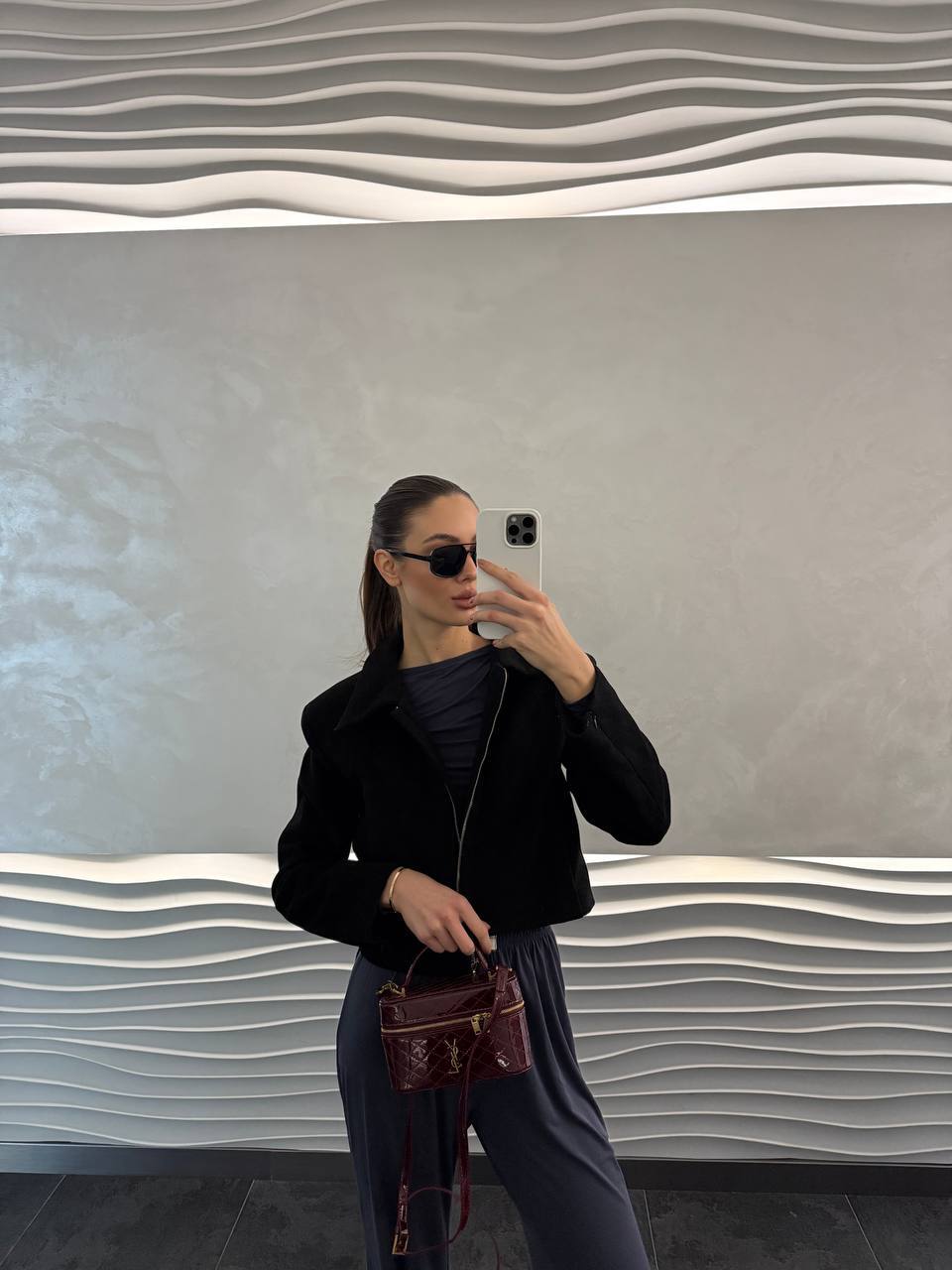 Saint Laurent Gaby Vanity Lacquered Leather Shoulder Bag Red - 6