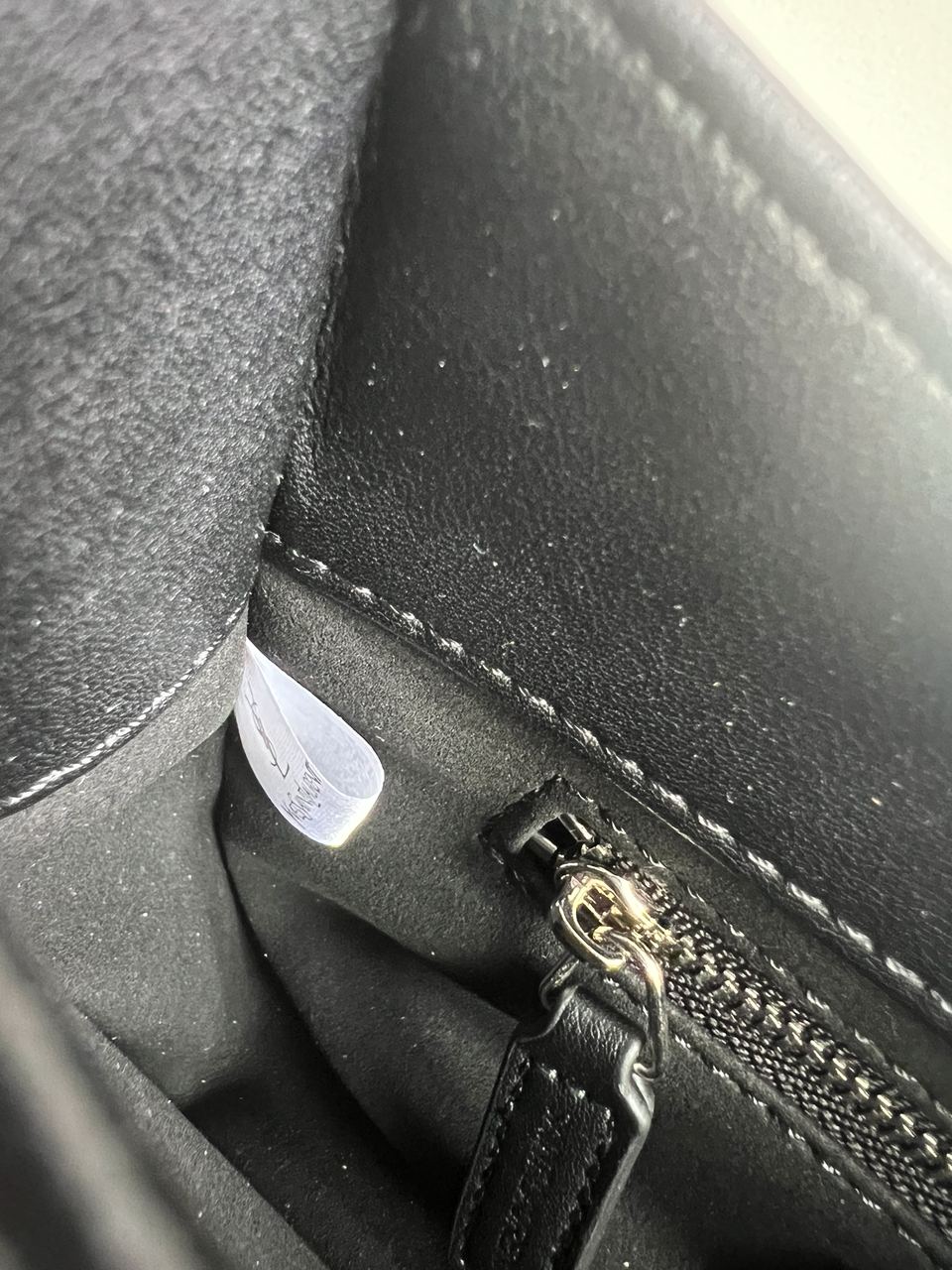 Saint Laurent Hobo Le 5 A 7 Leather Shoulder Bag in Black/Silver - 10